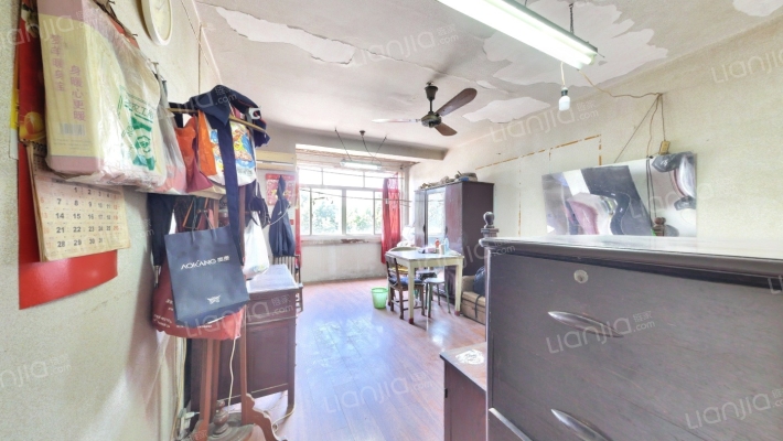 中山中路56号二手房实景图