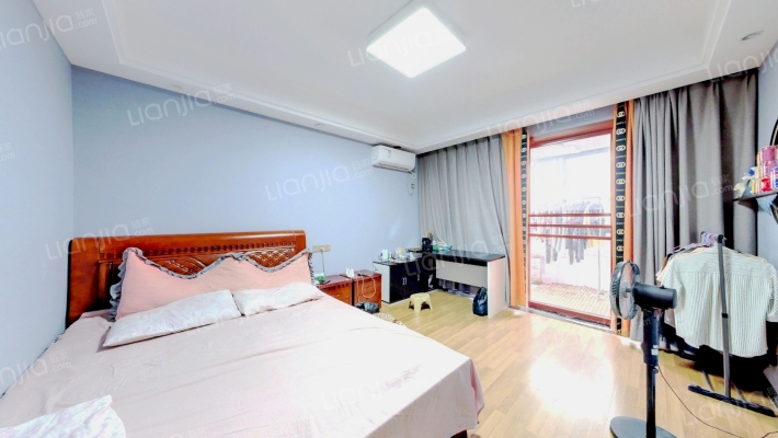 立新花园南区二手房实景图