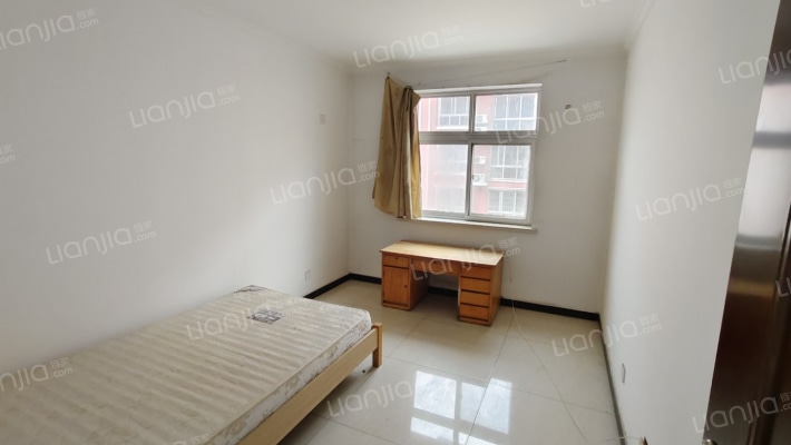 南北通透三居，中间楼层，房本满五，税费低。-卧室C