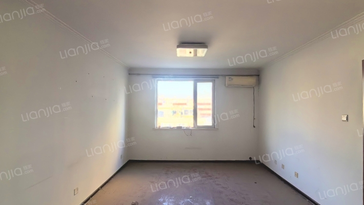 范阳主路 位置好  采光好 房本满五年 诚意卖 交通好-客厅