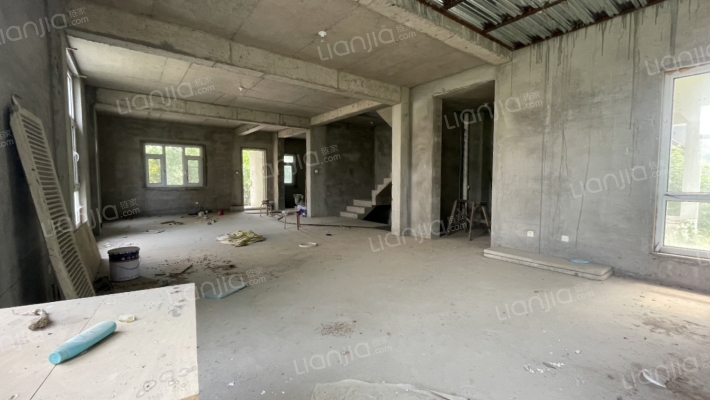 琉璃湖别墅 5室2厅 南 北-餐厅