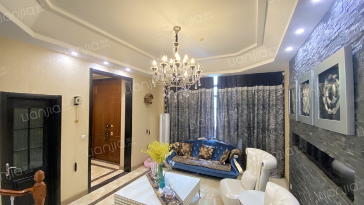 万科红郡南区二手房实景图