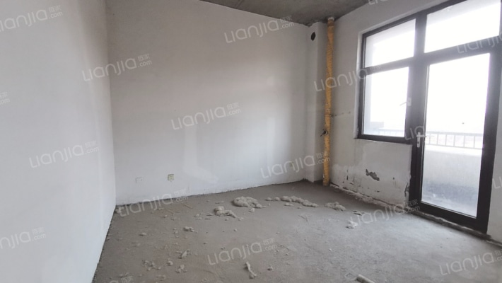 房子是A栋上叠，随时看房，小区环境优美。-卧室B