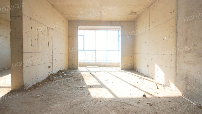 遵化逸翠湾小区二手房实景图