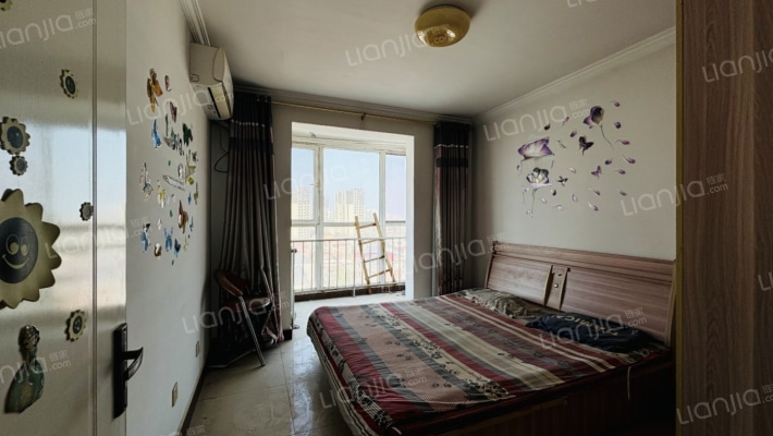 市区好位置，在冠云路边上，小区总高低，高楼层-卧室