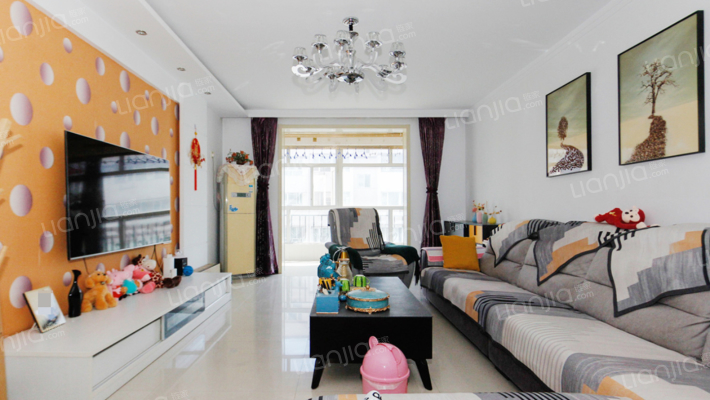 东风制衣厂小区二手房实景图