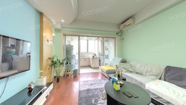 名人居二手房实景图