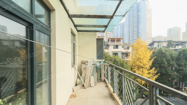 中铁龙城真跃层精装4房  直接拎包入住-阳台