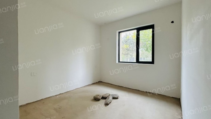 此房是下跃户型 房本满二 着急出售-卧室C