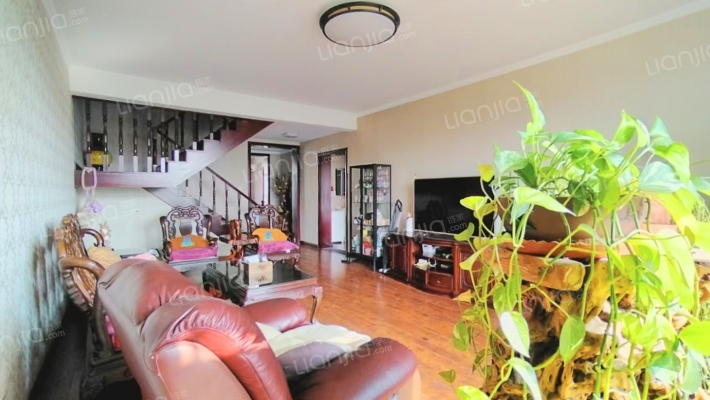 圣泉花园二手房实景图