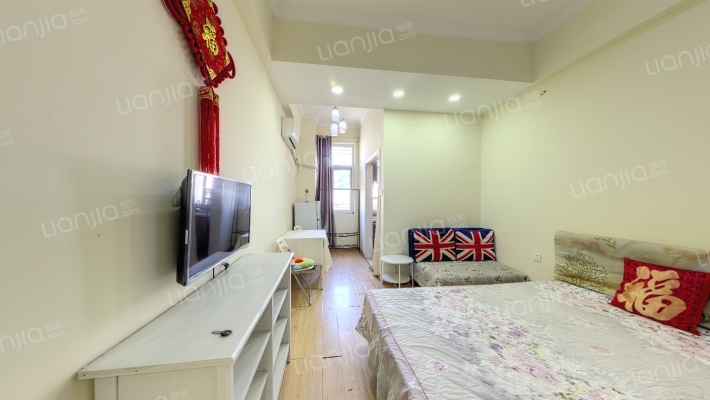 奥特莱斯V公寓二手房实景图