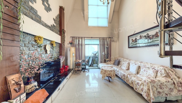 莱茵河畔二手房实景图