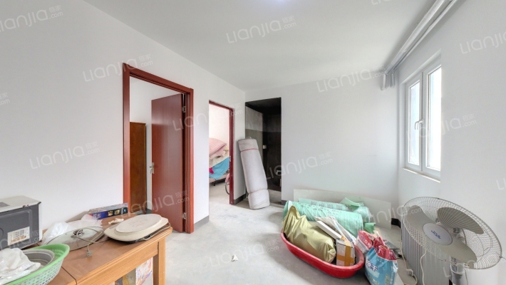 明秀映山苑二手房实景图