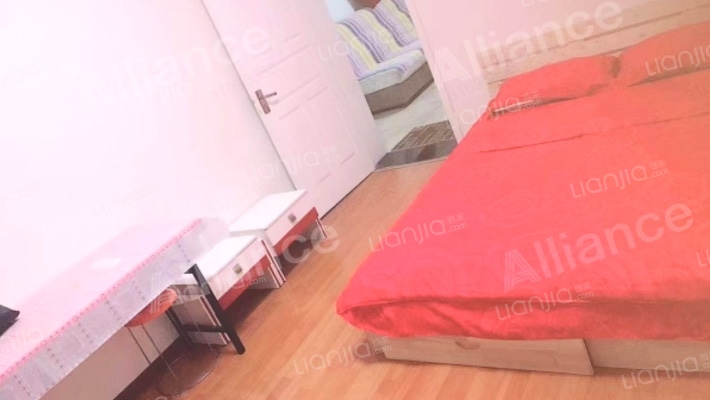 阳光河谷小区二手房实景图