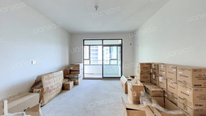 绿地新礼华府一区二手房实景图