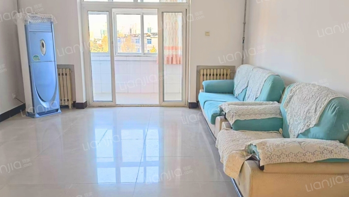 近宜佳旺广场 东西通透 交通便利的三居室-客厅