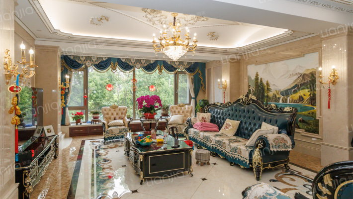 领山别墅二手房实景图