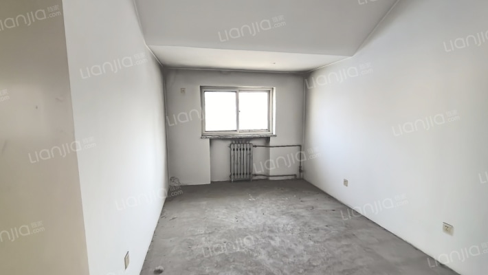 范阳主路 二康旁 停车方便 满五年 有露台-卧室A