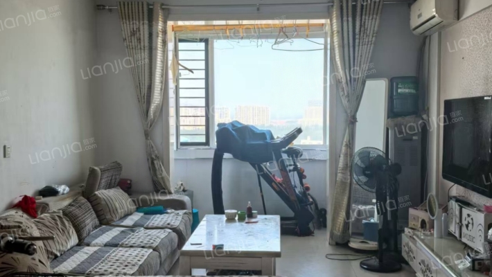 哈罗城东区二手房实景图