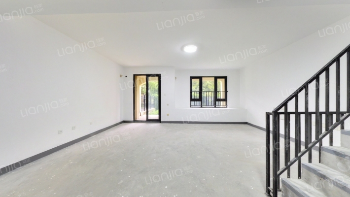 华润佘山九里二手房实景图