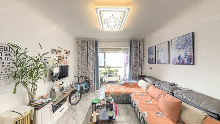 天时新苑二手房实景图