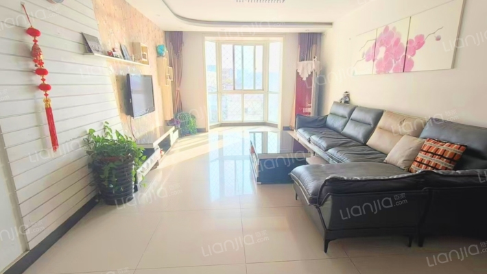 集体供暖...精装修自住 出门就是公园-客厅