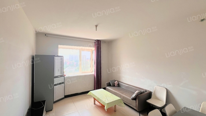 精装两居，临香邑溪谷，出门步行街-客厅