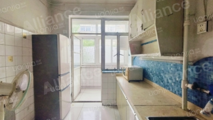 南北通透两居室  可以看视频 低楼层-餐厅