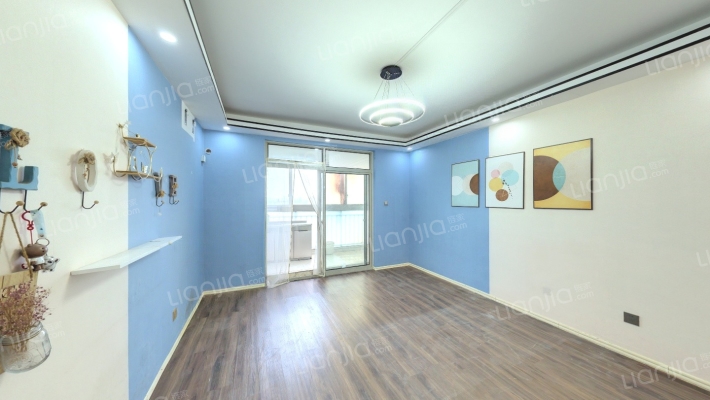 源枫景苑二手房实景图