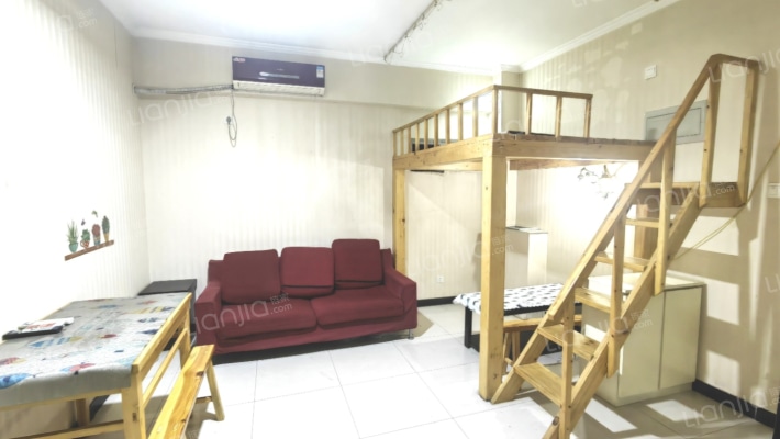 范阳路 火车站 可商用 交通方便 房子个位数价格低-客厅