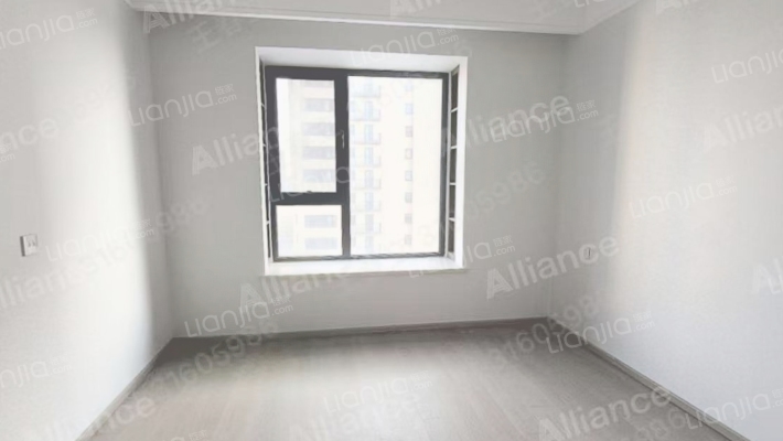 高新区 集中供暖 南北通透三居双卫 精装修 采光无遮挡-卧室A