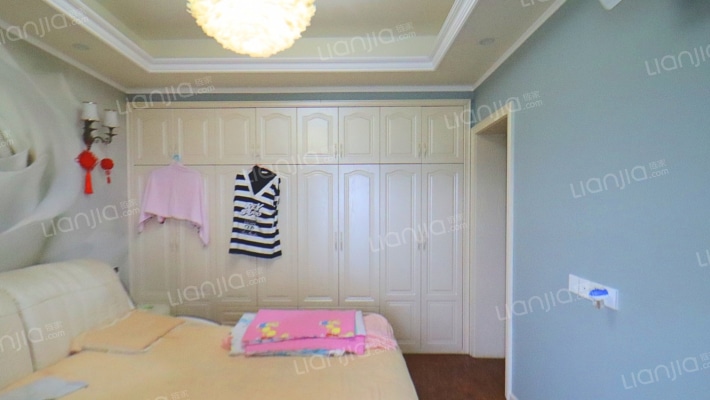滨江国际三室二厅二卫精装修，拎包入住出售欢迎带看-卧室B