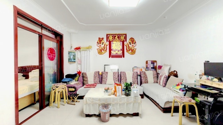 商业街二手房实景图