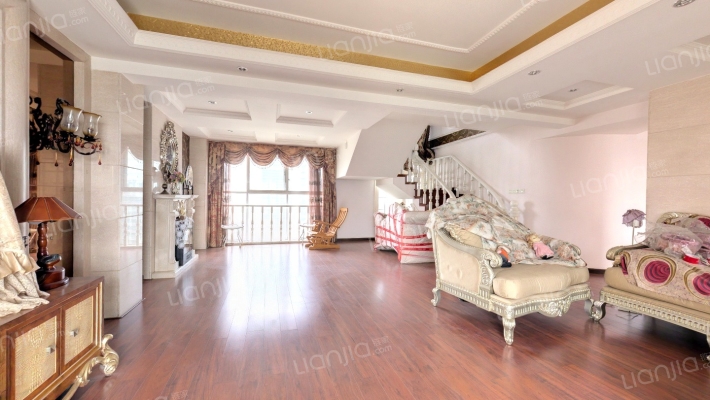 万科加州湾二手房实景图