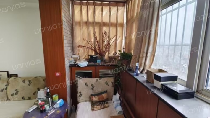 金冠家园 3室2厅 南 北-阳台A