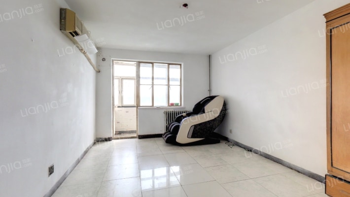 西打磨厂街二手房实景图