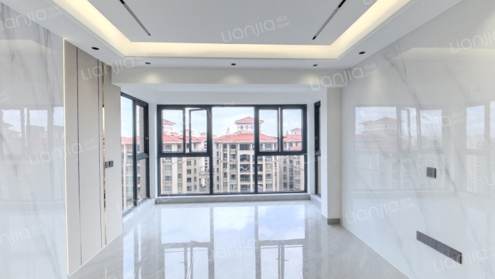 越秀可逸豪苑二手房实景图