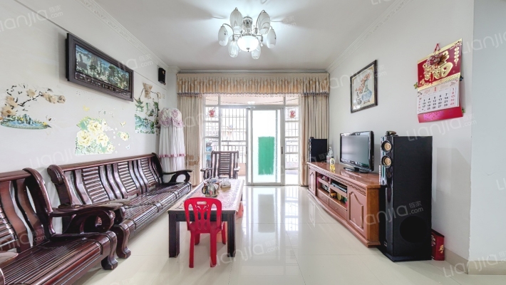 趣雅名苑二手房实景图