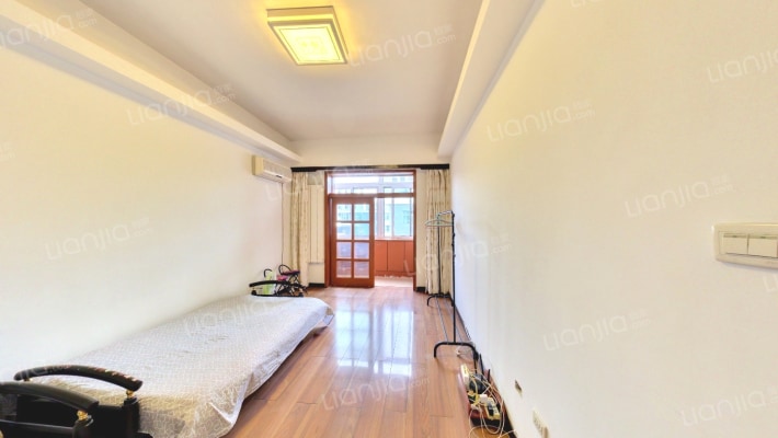 解放路288号院二手房实景图