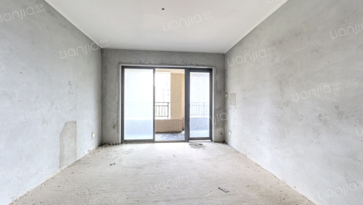 美林春天四五期二手房实景图