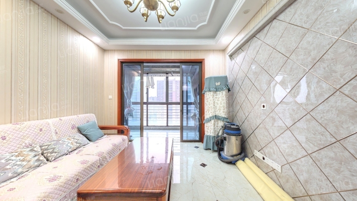 年华里二手房实景图