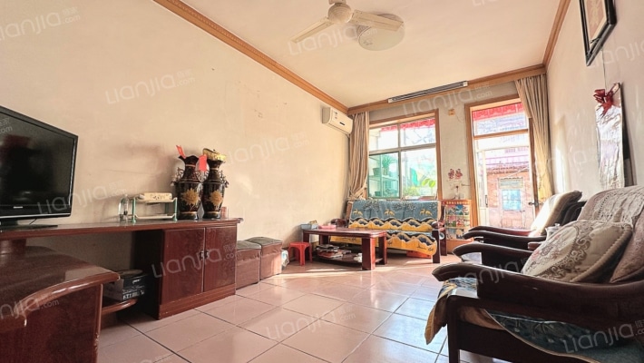 中所小区二手房实景图