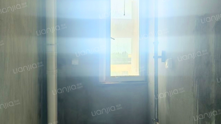 水岸花城79平南向大一居毛坯随意装-厨房