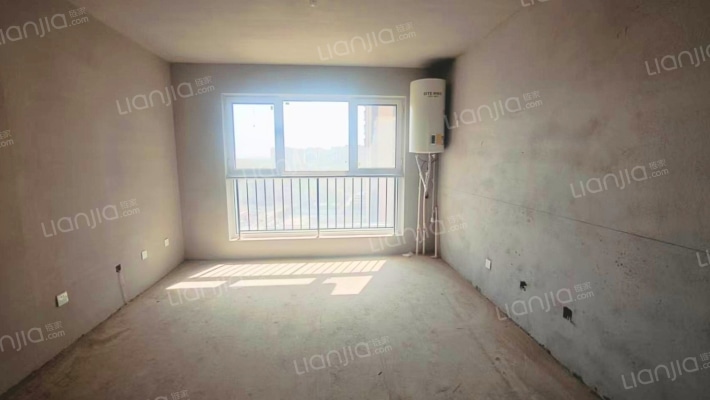 三利中和城B区，南北通透三居室，跨步进京，位置好-客厅