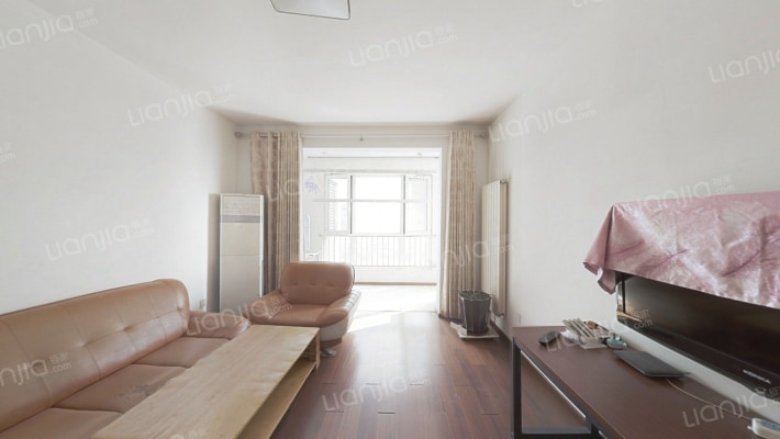 津滨滨海国际1期二手房实景图