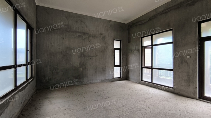 保利半山国际比弗利二手房实景图