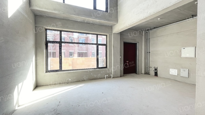 纳帕拾光小镇二手房实景图