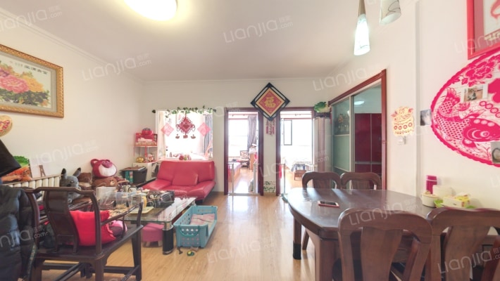 宝居佳苑二手房实景图