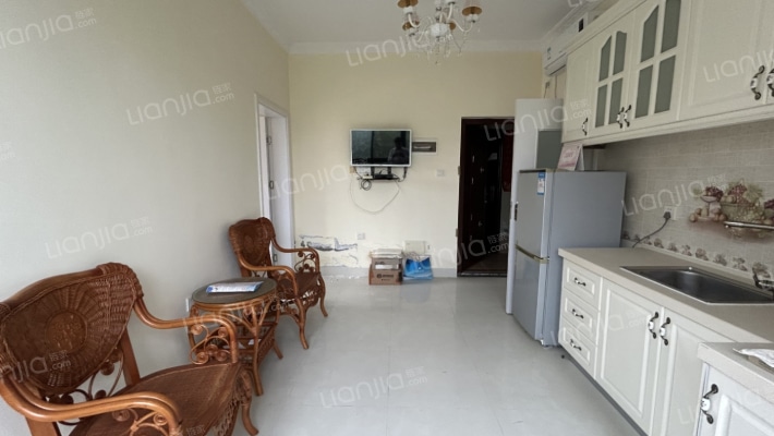 衍宏美丽春天三期二手房实景图