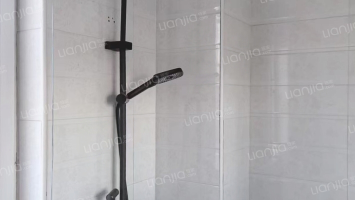 广场旁 电梯房 可贷款 配套齐 交通便利 满五税费低-卫生间